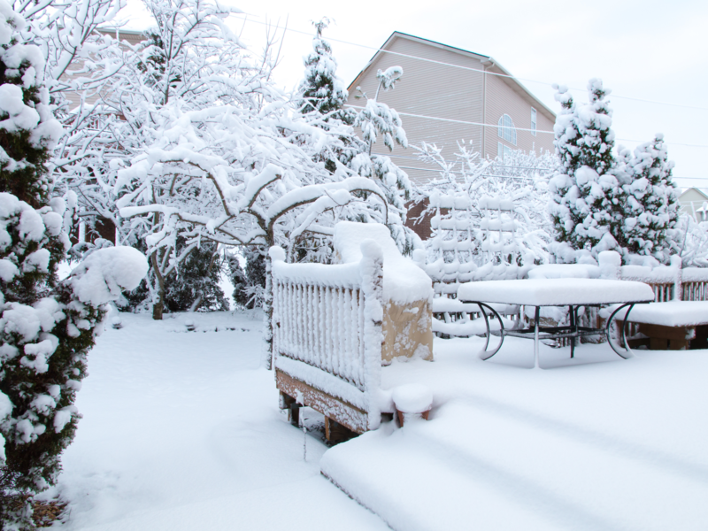 Homeowners in climates with extreme temperature swings need outdoor decks that can withstand freezing temperatures, snow and ice, and still rally back in time for spring...
